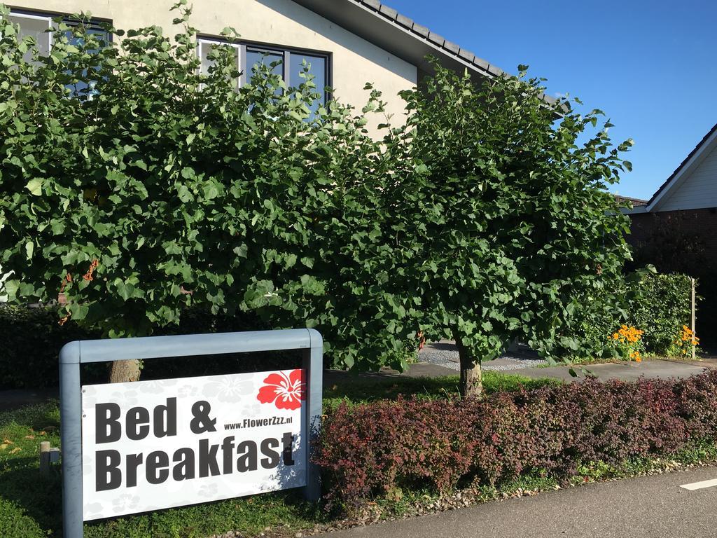 Bed & Breakfast Flowerzzz... Rotterdam Exterior photo